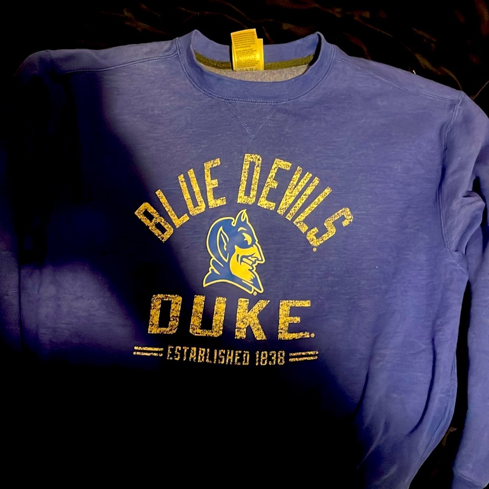 Men’s Duke sweat shirt